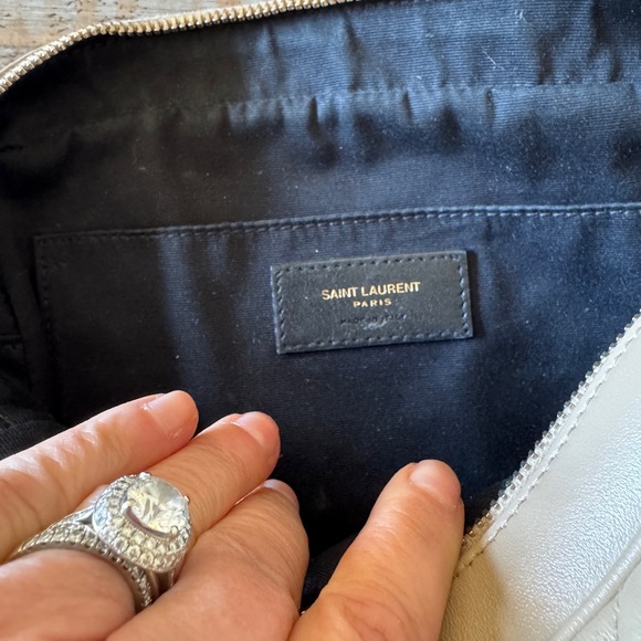 100% authentic YSL Lou camera bag. Dark beige. Excellent condition - Picture 8 of 8